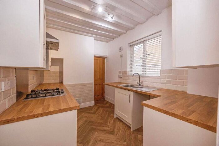 3 Bedroom Terraced House To Rent In Winchester Road, Portsmouth, Hampshire, PO2