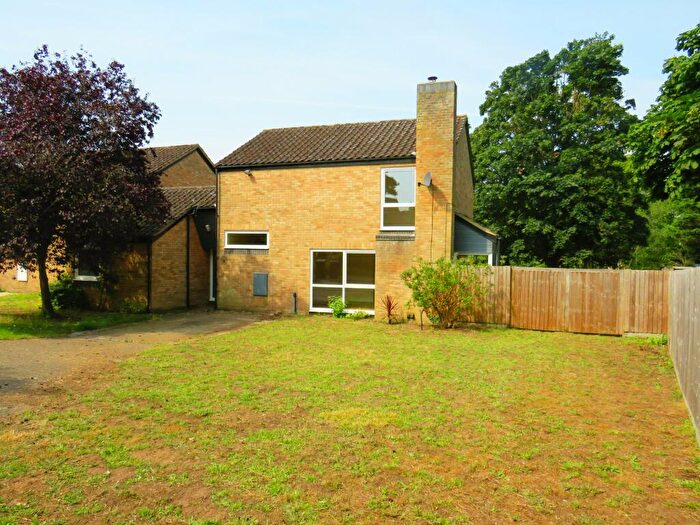 4 Bedroom House To Rent In Dogwood Walk, Raf Lakenheath, IP27