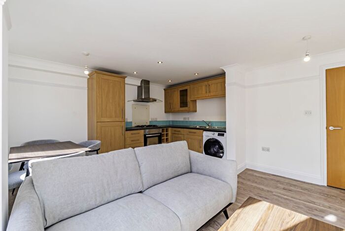 2 Bedroom Flat To Rent In Westwick, Street, Norwich, NR2