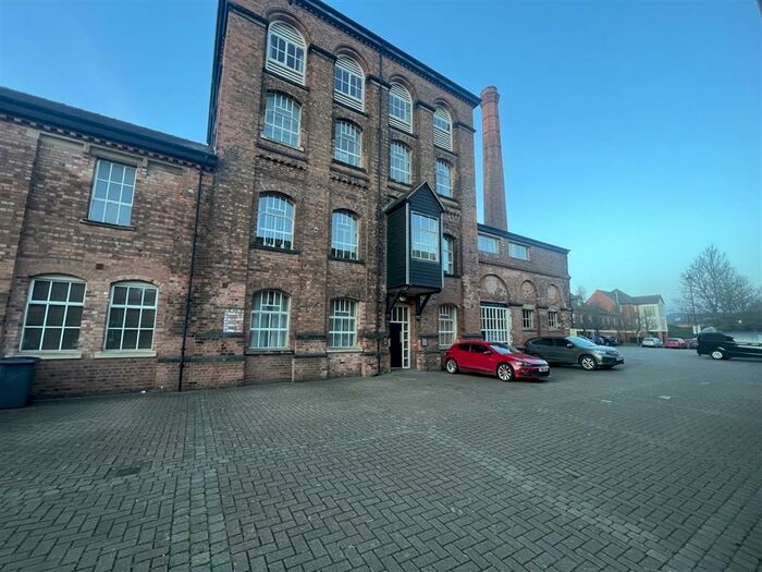 2 Bedroom Apartment To Rent In Tiger Court, Burton-On-Trent, DE14