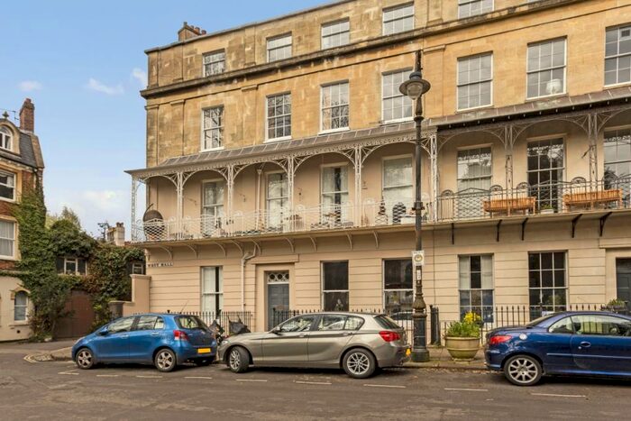 3 Bedroom Apartment To Rent In West Mall Bristol, BS8