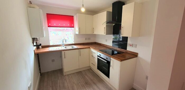 2 Bedroom Terraced House To Rent In St Johns Road, Balby, DN4