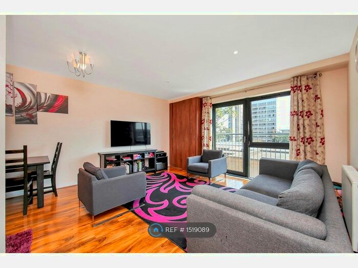 2 Bedroom Flat To Rent In Central House, Barking, IG11