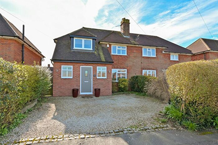 4 Bedroom Semi-Detached House To Rent In Hyde Green, Beaconsfield, Buckinghamshire, HP9