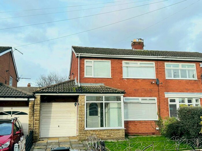 3 Bedroom Semi-Detached House To Rent In Sudell Avenue, Maghull, L31