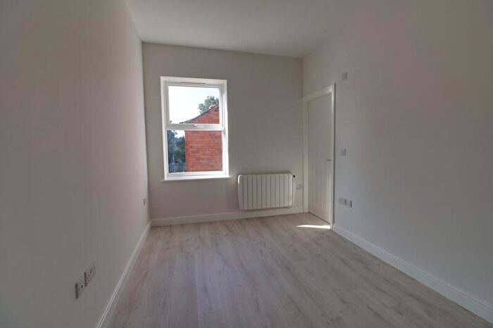1 Bedroom Apartment To Rent In Westbourne Avenue, Hull, HU5