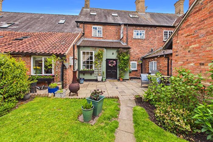 4 Bedroom House For Sale In Main Street, Carlton-On-Trent, Newark, NG23