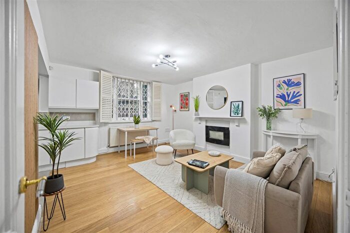 2 Bedroom Flat For Sale In West End Lane, West Hampstead, NW6