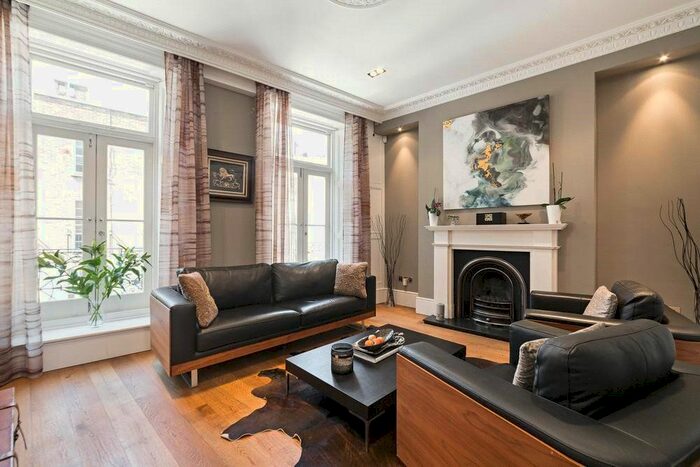 4 Bedroom Property To Rent In South Eaton Place, Knightsbridge, London, SW1W
