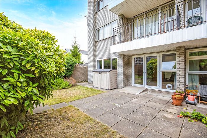 2 Bedroom Flat For Sale In Cowper Court, Cowper Place, Roath, Cardiff, CF24