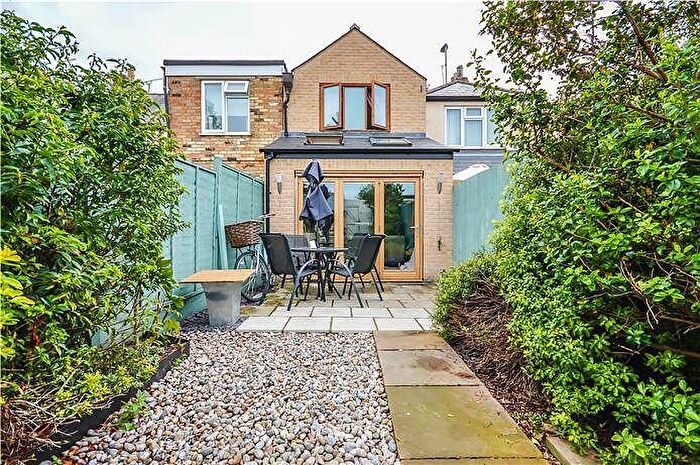 2 Bedroom Terraced House To Rent In Newmarket Road, CB5