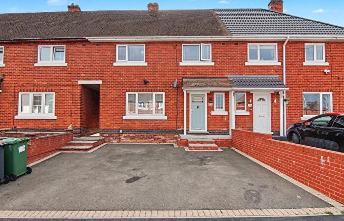3 Bedroom Terraced House For Sale In Pine Tree Road, Bedworth, CV12