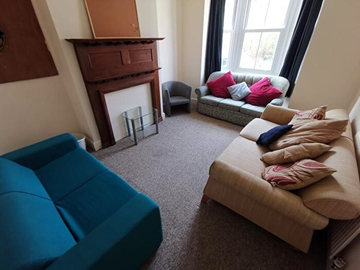 8 Bedroom Terraced House To Rent In Southfield Road, Oxford, OX4