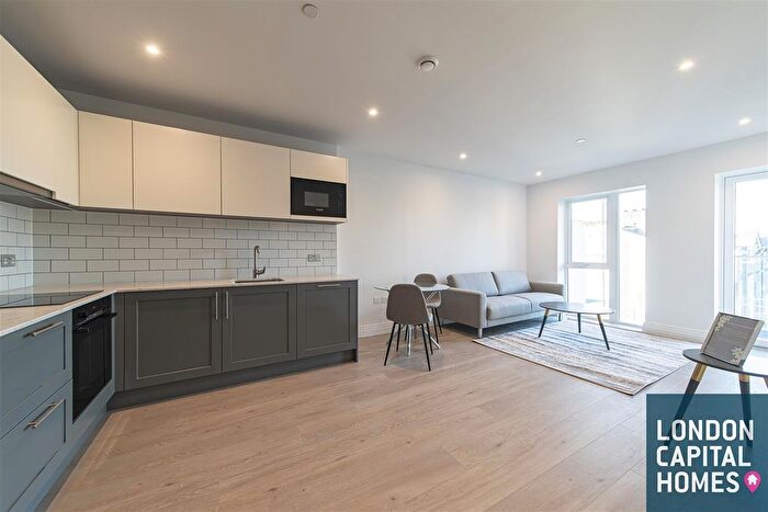 1 Bedroom Flat To Rent In Chapman House, Filmworks Walk, London, W5