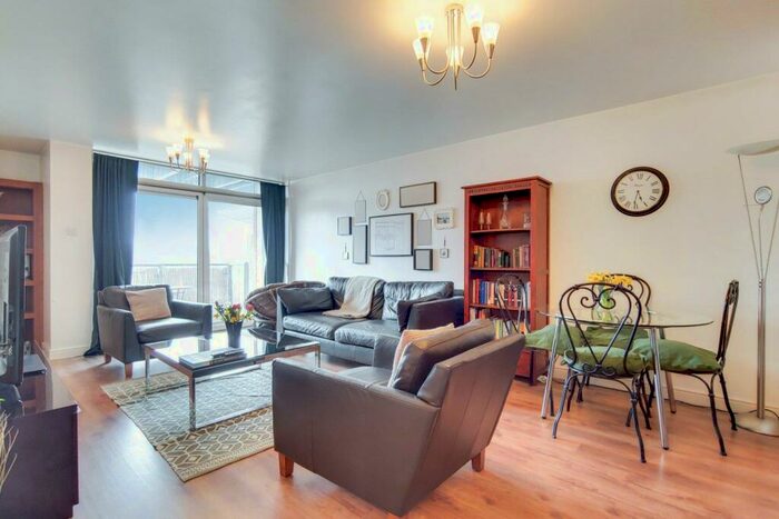 1 Bedroom Apartment To Rent In Lowestoft Mews, North Woolwich, E16