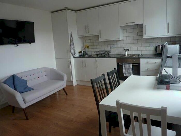 1 Bedroom Flat To Rent In Perth Road, Dundee, DD1