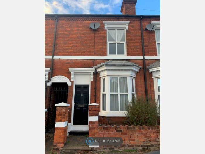 3 Bedroom Terraced House To Rent In William Street, Walsall, WS4