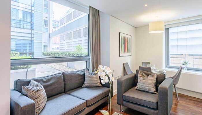 3 Bedroom Flat To Rent In Merchant Square, Paddington, W2