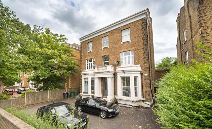 3 Bedroom Flat To Rent In Thurlow Park Road, West Dulwich, SE21