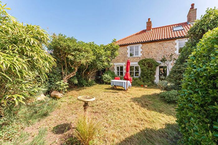 3 Bedroom End Terrace House For Sale In Mill Lane, Bacton, NR12