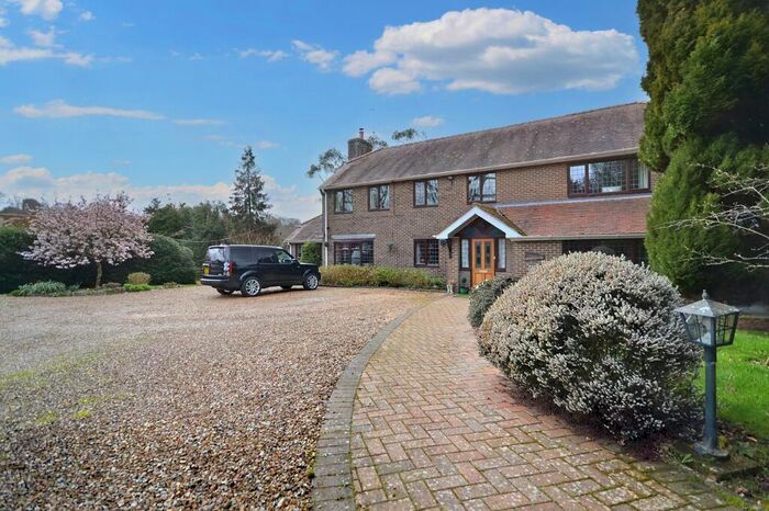 4 Bedroom Detached House For Sale In Homelea, Abbotswell Road, Blissford, Fordingbridge, Hampshire, SP6