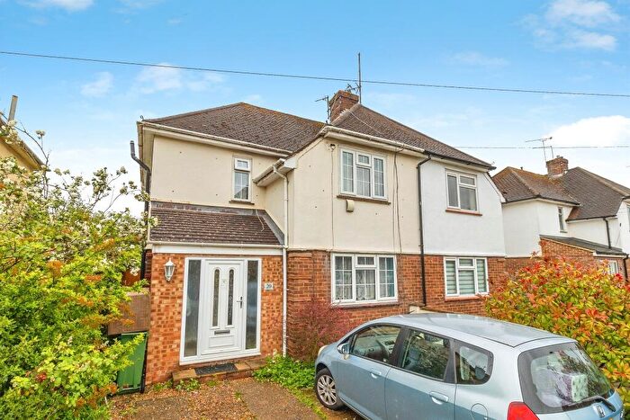 3 Bedroom Semi-Detached House For Sale In North Street, Bletchley, Milton Keynes, MK2