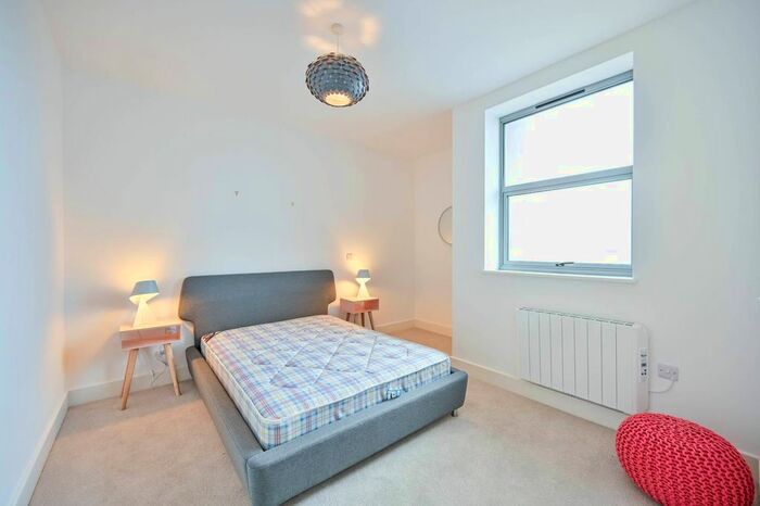 1 Bedroom Maisonette To Rent In Cambridge Road, Kingston, Kingston Upon Thames, KT1