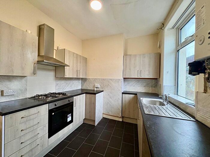 1 Bedroom Flat To Rent In Ivy Street, Burnley, BB10