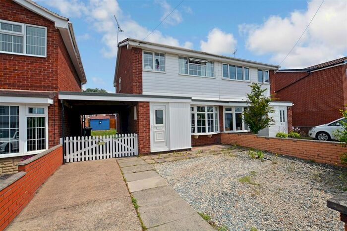 3 Bedroom Semi-Detached House To Rent In Quebec Road, Bottesford, Scunthorpe, DN17