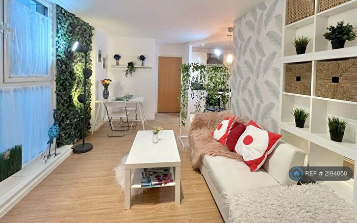 1 Bedroom Flat To Rent In Docklands Excel, London, E16