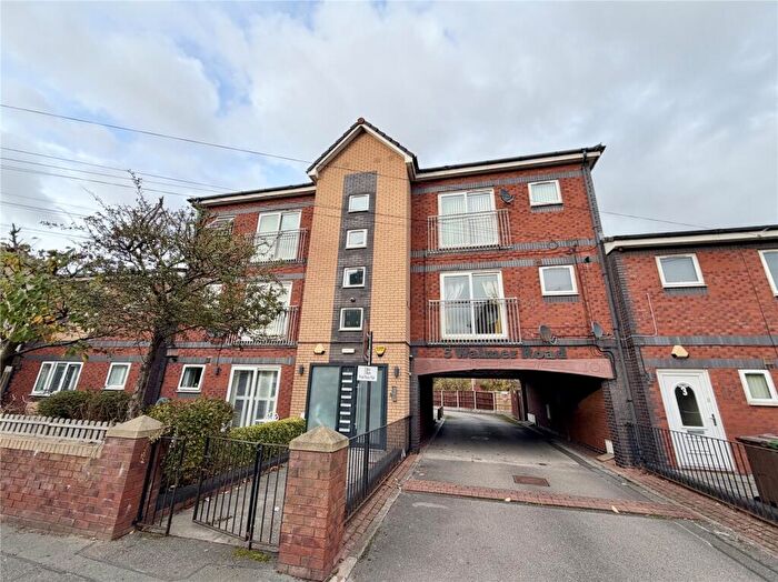 2 Bedroom Apartment For Sale In Walmer Road, Waterloo, Waterloo, L22
