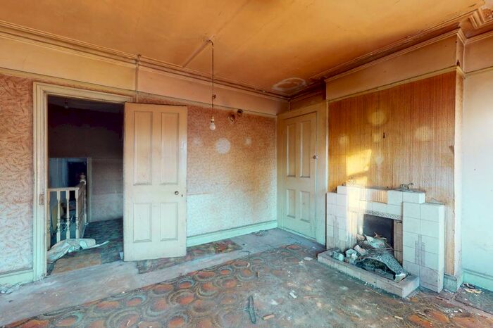 4 Bedroom Terraced House For Sale In Clarence Road, Grays, Essex, RM17