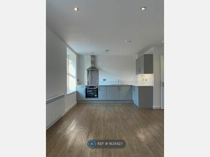 Studio To Rent In St. John's Square, Wolverhampton, WV2