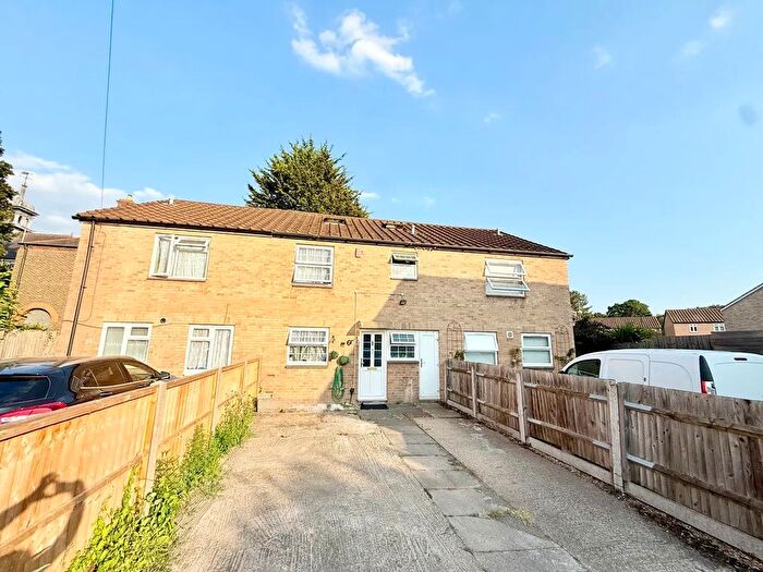 3 Bedroom Terraced House For Sale In London, SE4
