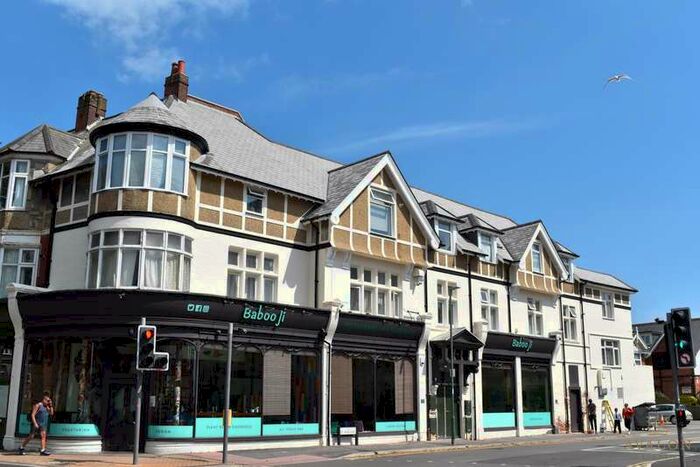 2 Bedroom Flat To Rent In Bournemouth, Dorset, BH1