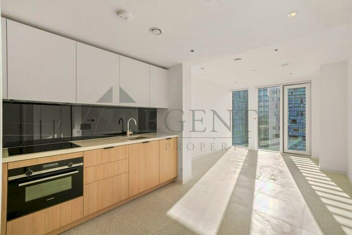 1 Bedroom Apartment To Rent In Bouchon Point, Cendal Crescent, E1