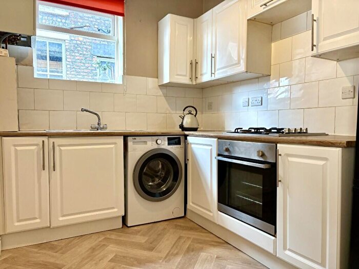 2 Bedroom Flat To Rent In Bertram Road, Liverpool, Merseyside, L17