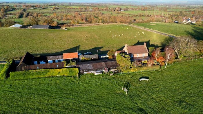 4 Bedroom Detached House For Sale In Westbury Road, Bratton, Westbury, BA13