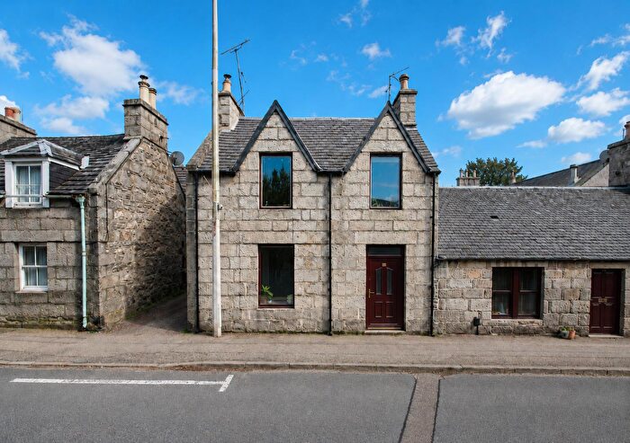 4 Bedroom End Of Terrace House For Sale In High Street, Grantown On Spey, PH26