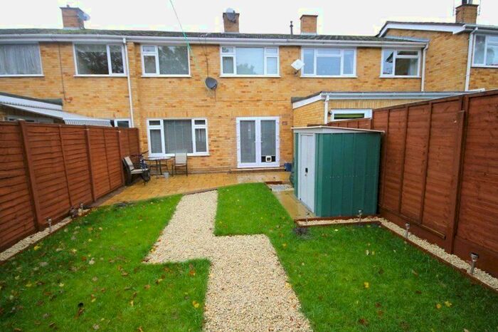 3 Bedroom Terraced House To Rent In Dart Road, Farnborough, Hampshire, GU14