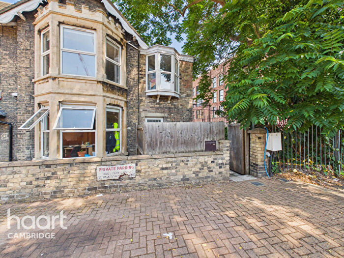 2 Bedroom Semi-Detached House For Sale In Mill Road, Cambridge, CB1