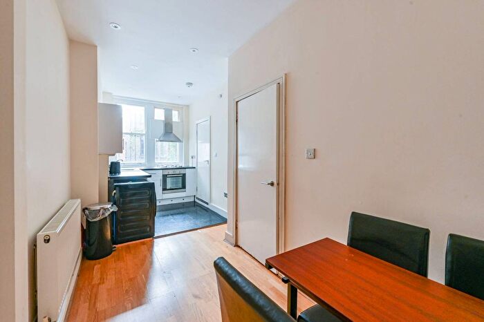 1 Bedroom Flat For Sale In Marchmont Street, Bloomsbury, London, WC1N