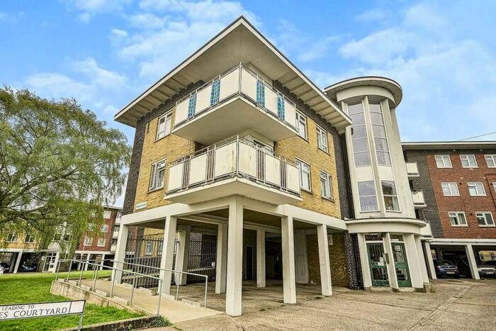 2 Bedroom Flat To Rent In Freemens Way, Deal, Kent, CT14