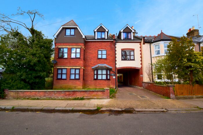 1 Bedroom Flat To Rent In Midsummer Court, Hindes Road, Harrow, Greater London, HA1