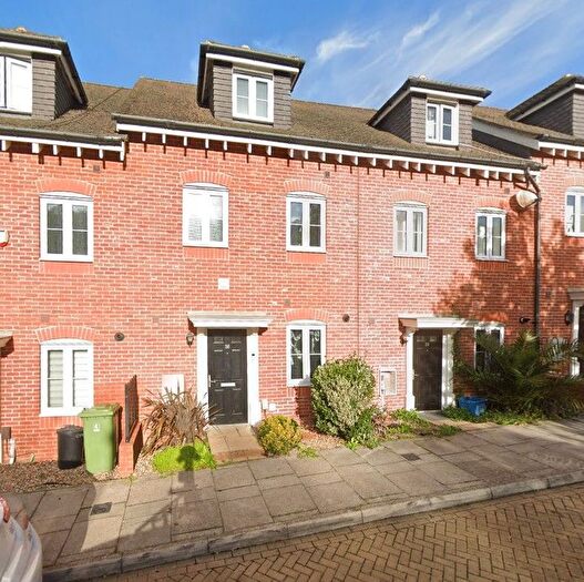 3 Bedroom Terraced House To Rent In Sarafand Grove, Rochester, ME2