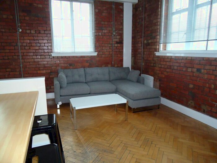 2 Bedroom Flat To Rent In Eastgate, Leeds, West Yorkshire, Uk, LS2