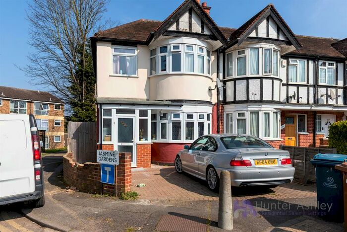 3 Bedroom Semi-Detached House To Rent In Sandringham Crescent, South Harrow, Harrow, HA2