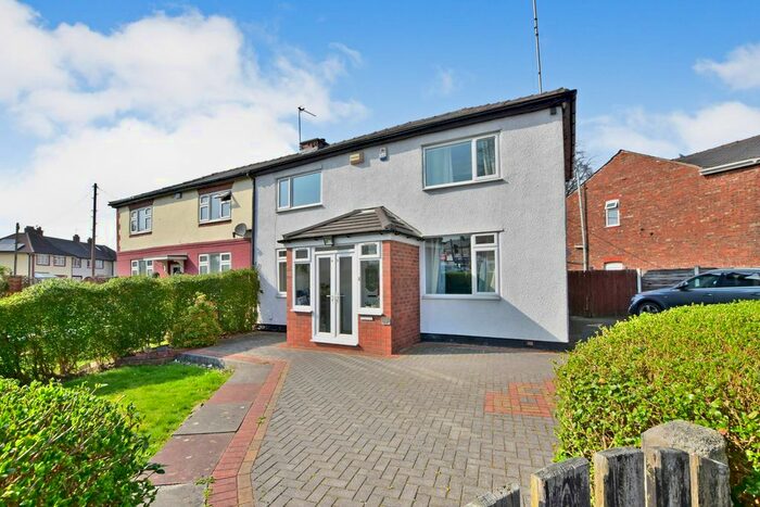 3 Bedroom Semi-Detached House To Rent In Moss Road, Stretford, Manchester, Greater Manchester, M32