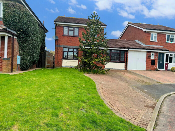 4 Bedroom Link Detached House To Rent In Thirlmere Drive, Longridge, PR3