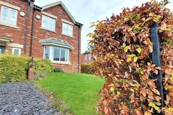 3 Bedroom Semi-Detached House To Rent In Guylers Hill Drive, Clipstone, NG21